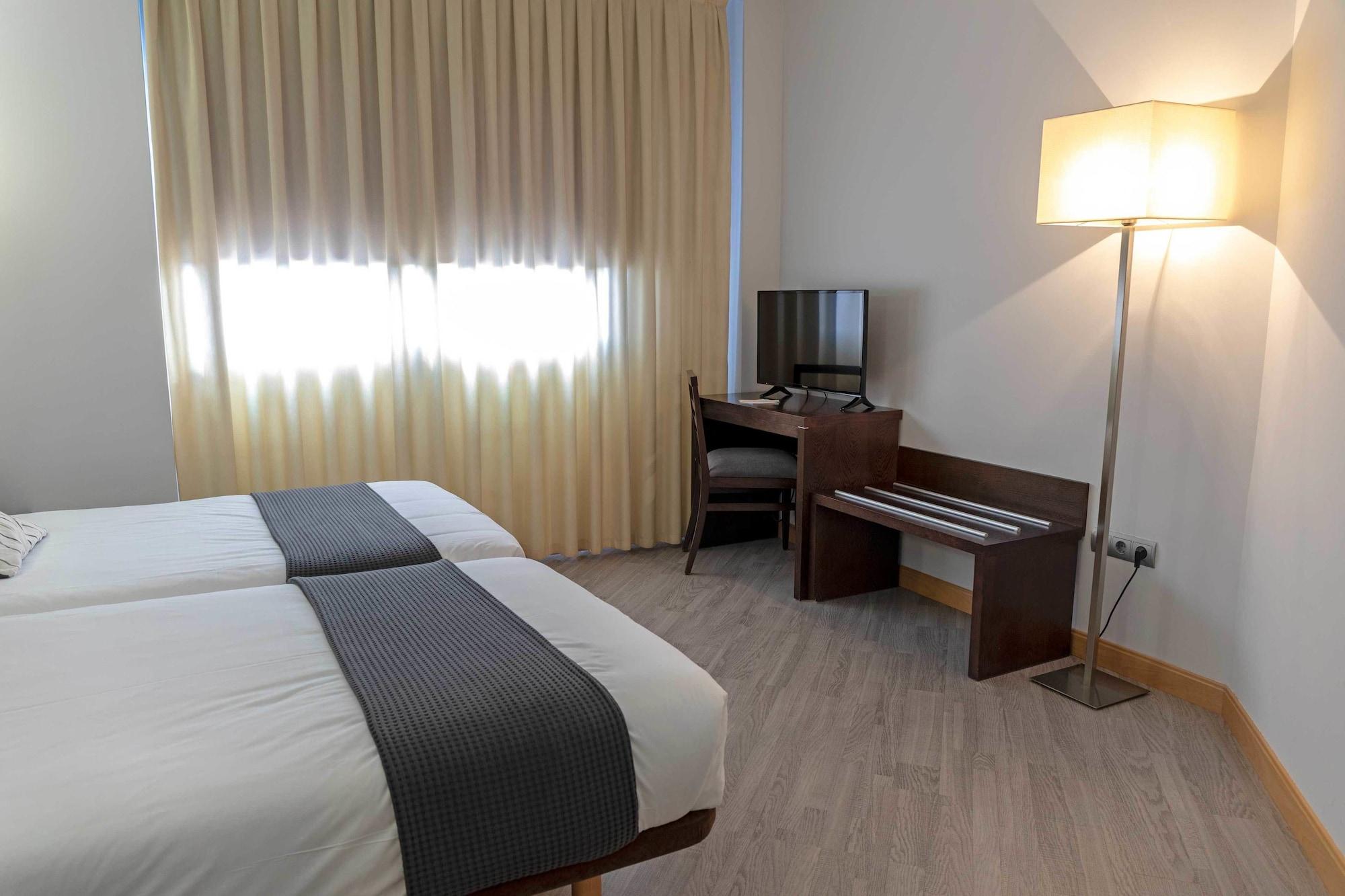Hotel Alda Cardena Burgo Extérieur photo