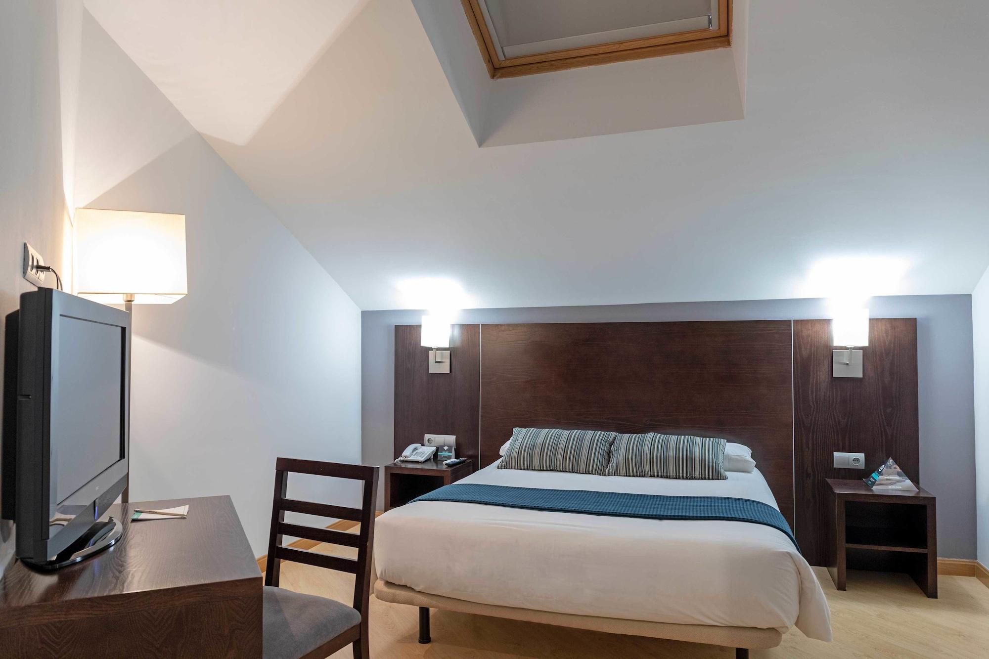 Hotel Alda Cardena Burgo Extérieur photo