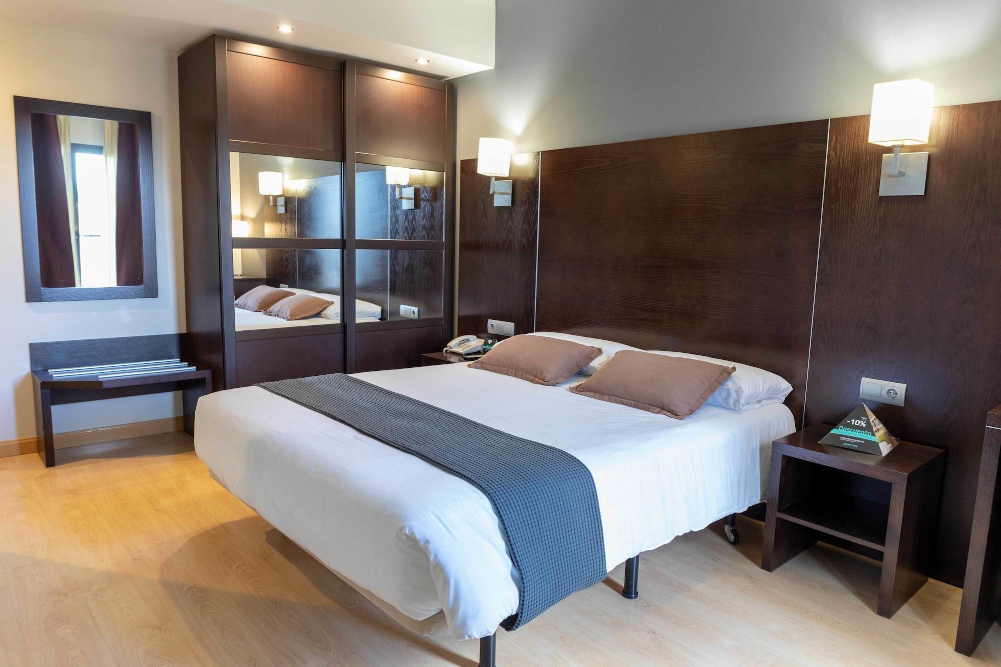 Hotel Alda Cardena Burgo Extérieur photo