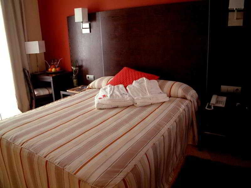 Hotel Alda Cardena Burgo Extérieur photo