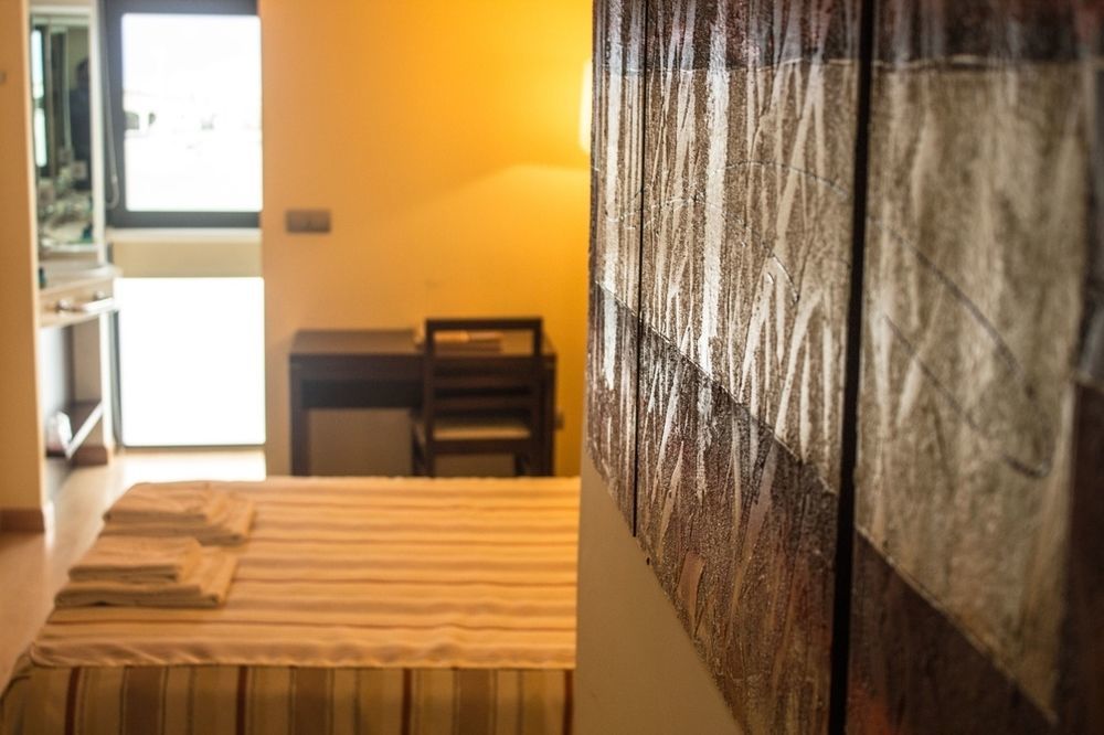 Hotel Alda Cardena Burgo Extérieur photo
